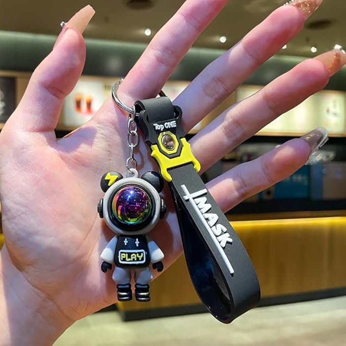 SPACE ASTRONAUT KEYCHAIN