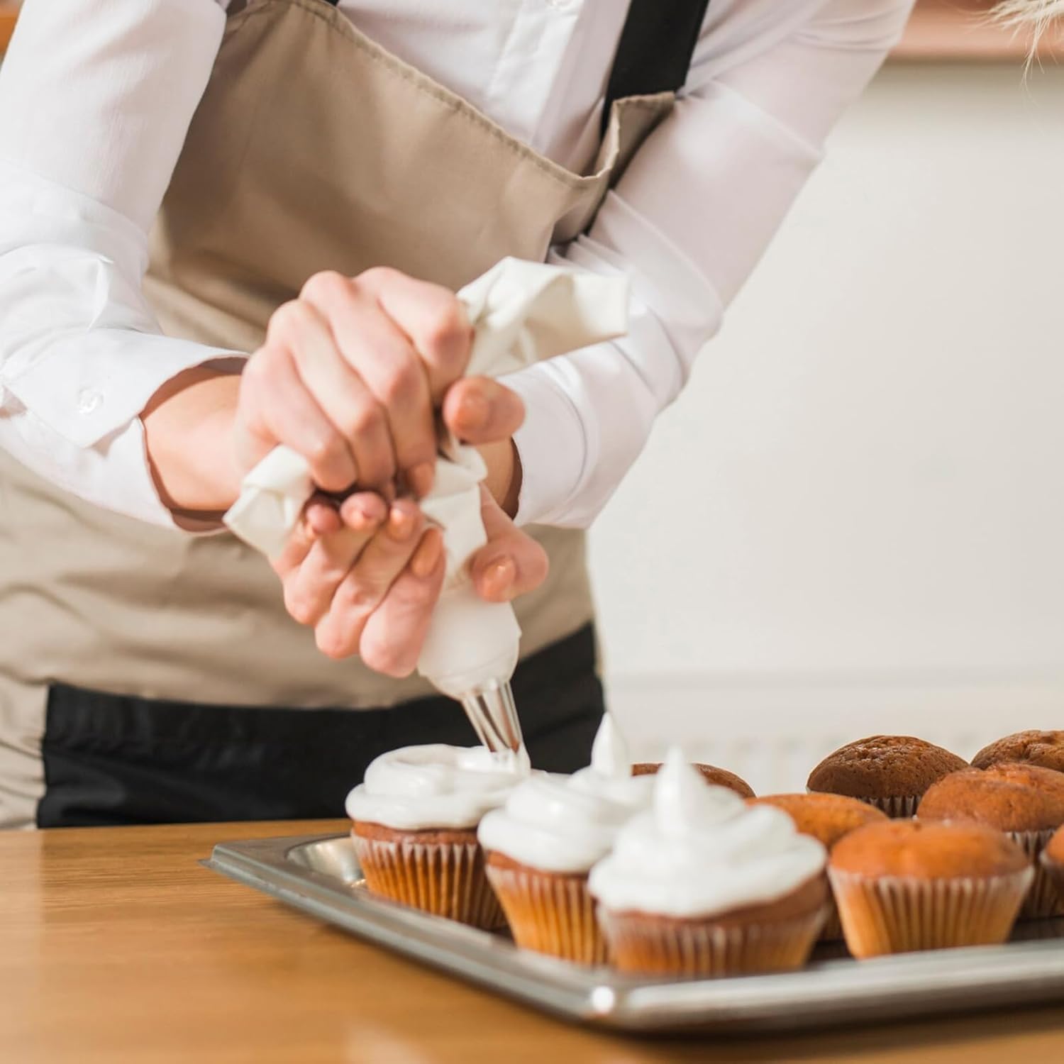 12 Piece Cake Decorating Set