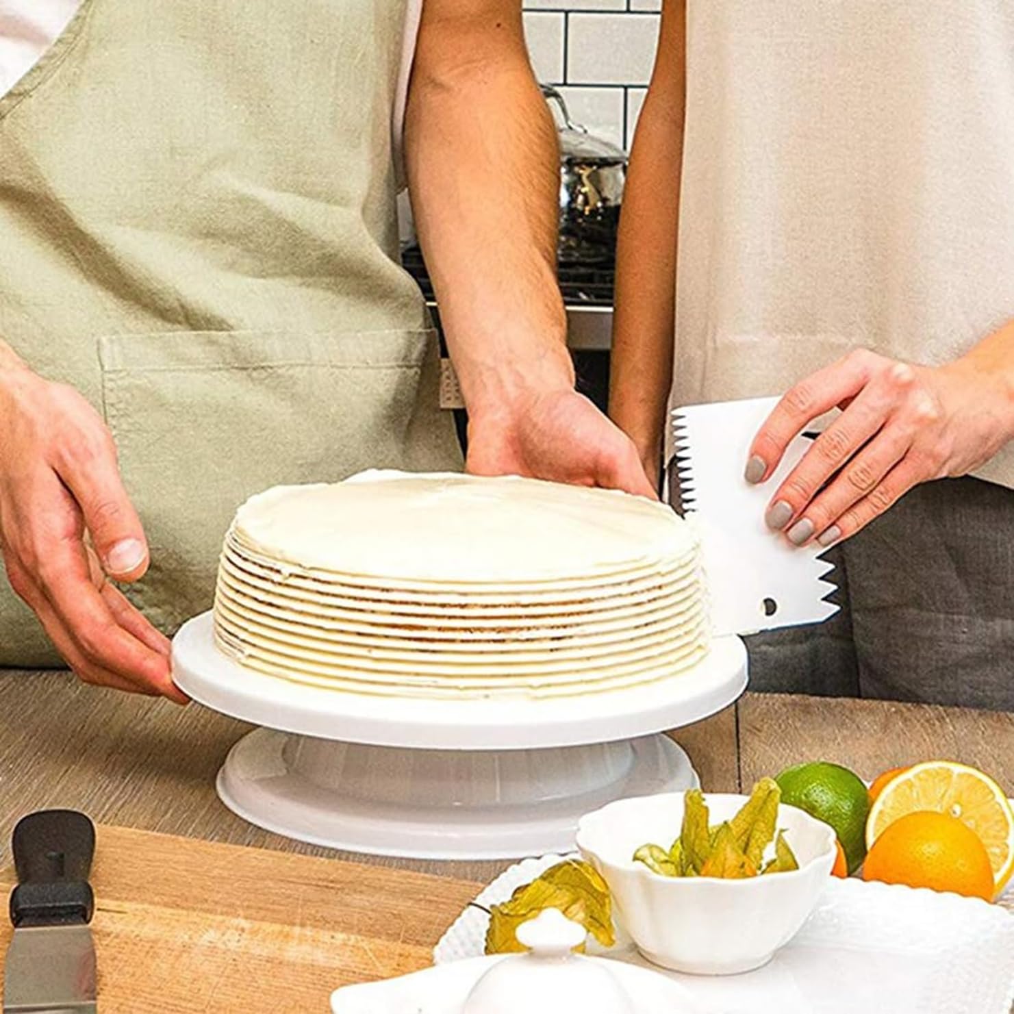 Cake scraper