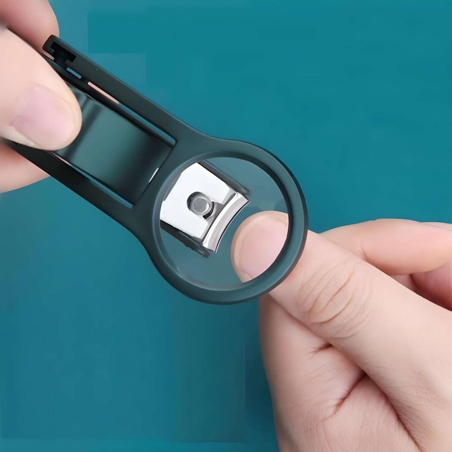 Magnifying Nail Cutter with 3X Zoom Lens | Precision Stainless Steel Nail Clipper for Enhanced Visibility Of Eyes | Ideal for Fingernails & Toenails | Professional Nail Care Tool for Seniors & Adults