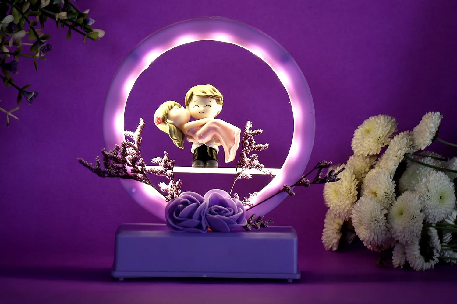 Cachet India Chocozone Musical Couple Showpiece with Lights Valentine Gift for Girlfriend Wife Birthday Gifts for Girls Romantic Couple Gifts