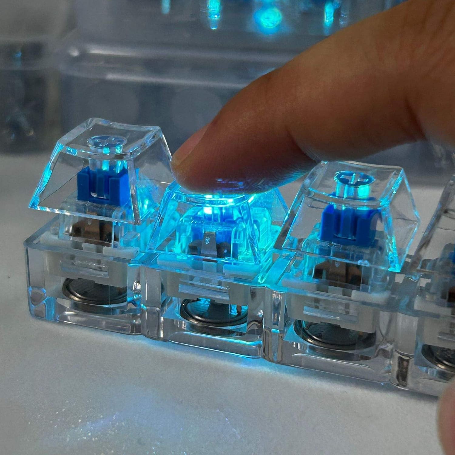 4 IN 1 KEYBOARD FIDGET TOY